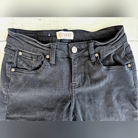 Shyanne Western Cowgirl Black Distressed Flare Bell Bottoms Stretchy Denim Jeans - Picture 6 of 16